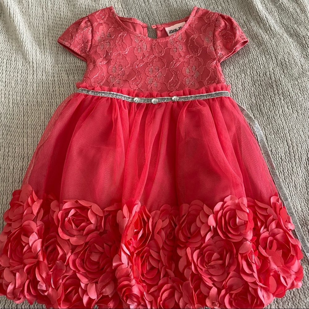 Super cute Easter dress. Only worn once.